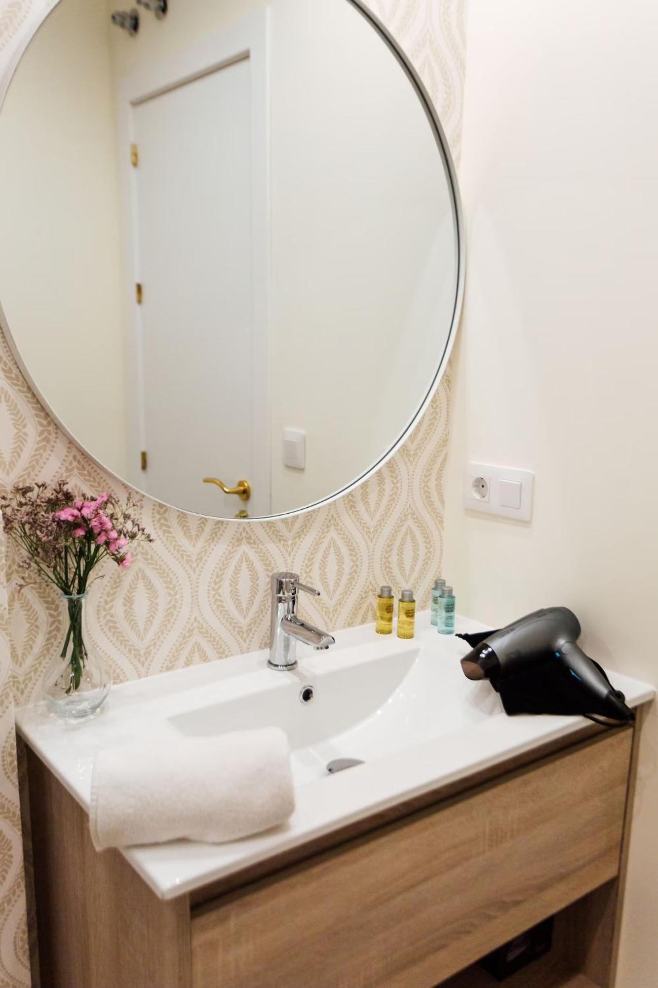 Ferienwohnung Reformed And Comfy- 2Bd 2Bth- Arenal Sevilla Exterior foto